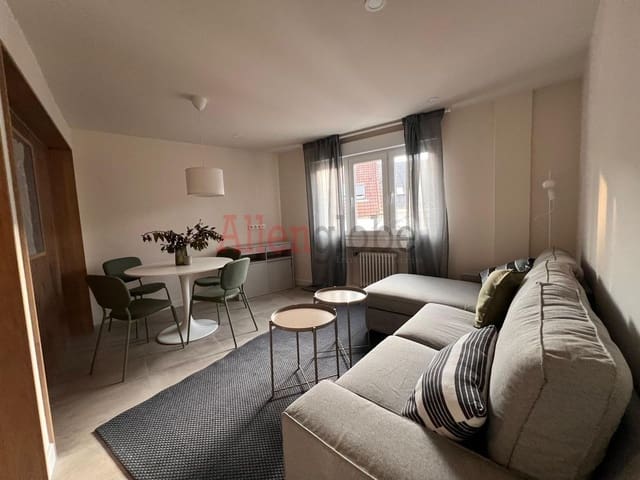 3 slaapkamer Flat te huur in Centro Urbano, Oviedo - € 1.290 (Ref: 9500656)