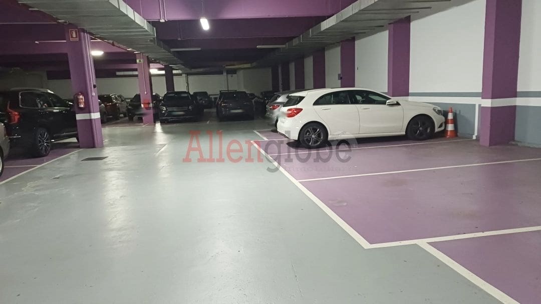 Garage à vendre à Oviedo - 32 000 € (Ref: 9528931)