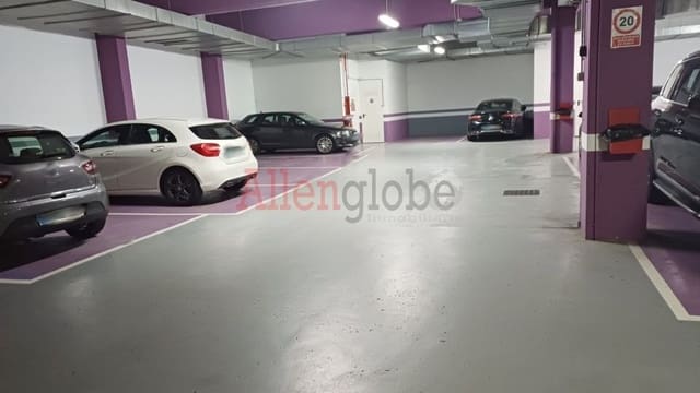 Garage à vendre à Centro Urbano, Oviedo - 32 000 € (Ref: 9528931)