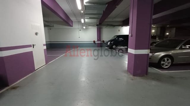 Garage à vendre à Centro Urbano, Oviedo - 32 000 € (Ref: 9528931)