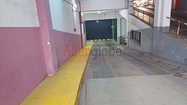 Garage à vendre à Centro Urbano, Oviedo - 32 000 € (Ref: 9528931)