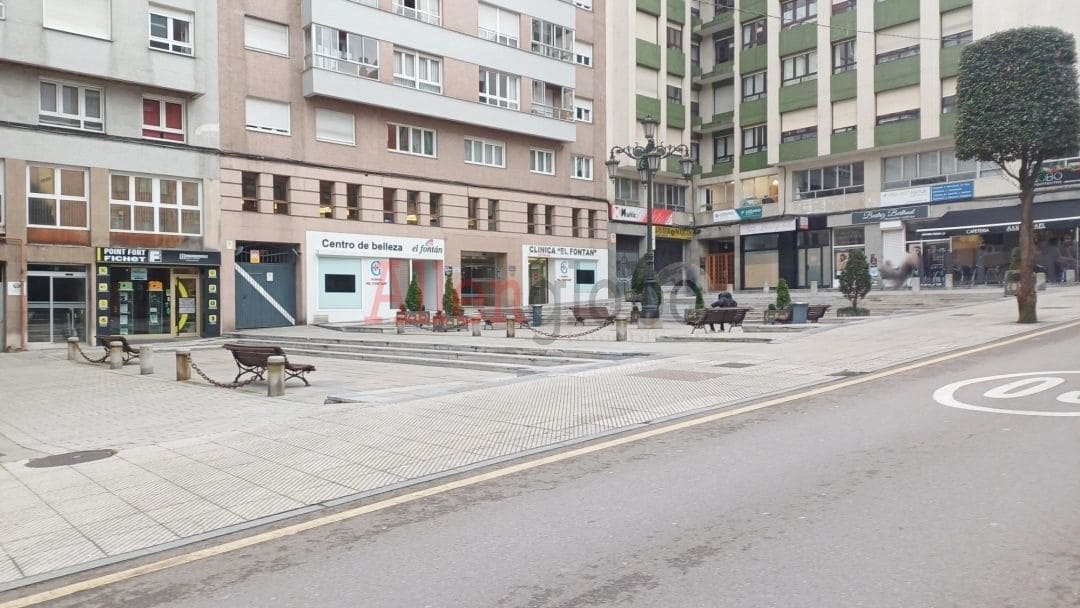 Garage à vendre à Oviedo - 32 000 € (Ref: 9528931)