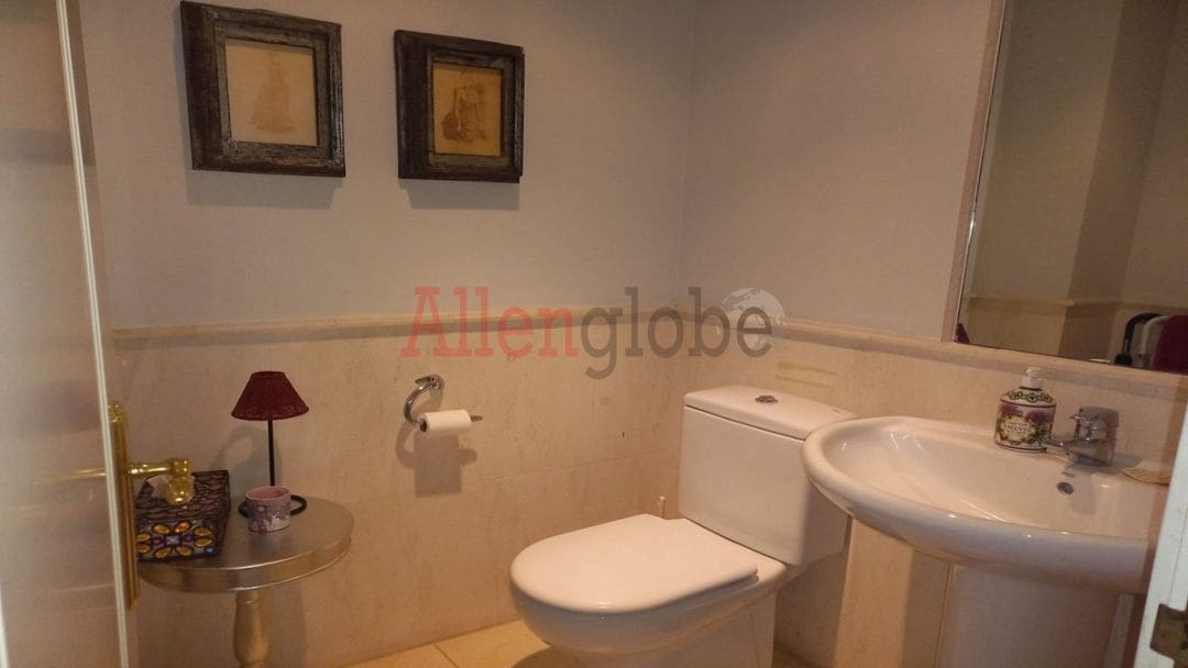 3 slaapkamer Flat te koop in Marbella met zwembad - € 720.000 (Ref: 9543917)