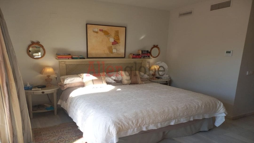 3 slaapkamer Flat te koop in Marbella met zwembad - € 720.000 (Ref: 9543917)