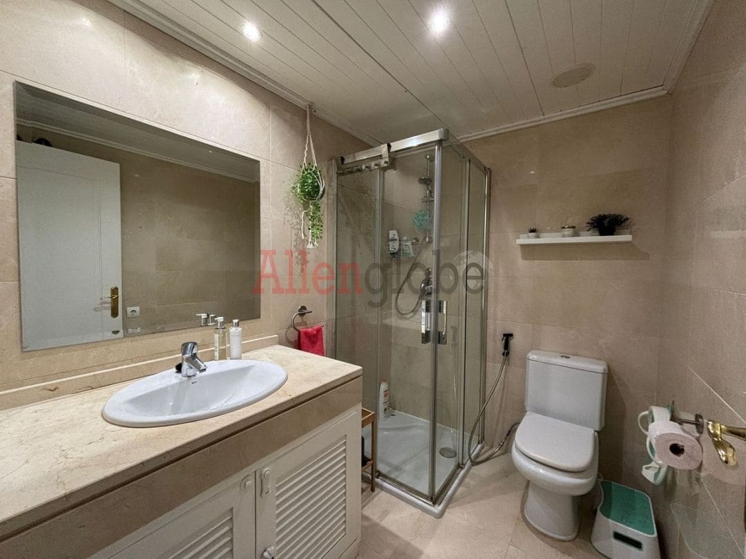 3 sypialnia Mieszkanie na sprzedaż w Benahavis z basenem - 480 000 € (Ref: 9543918)