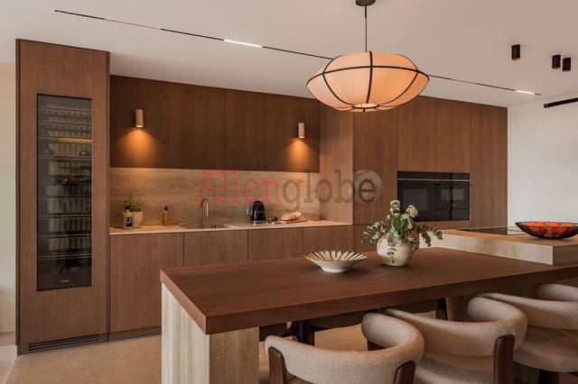 3 soveværelse Semi-Rækkehus til salg i Aloha Golf, Marbella med swimmingpool - € 1.550.000 (Ref: 9557405)