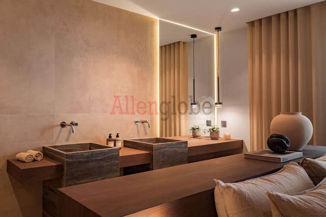 3 soveværelse Semi-Rækkehus til salg i Aloha Golf, Marbella med swimmingpool - € 1.550.000 (Ref: 9557405)