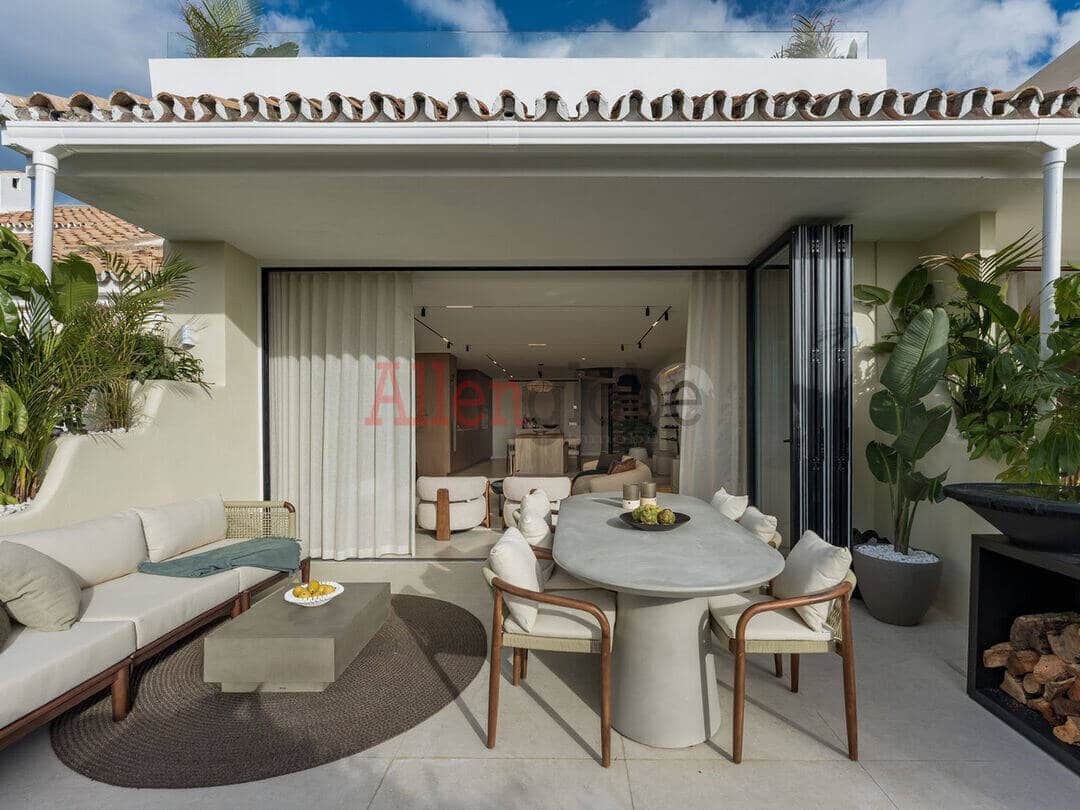 3 soveværelse Semi-Rækkehus til salg i Marbella med swimmingpool - € 1.550.000 (Ref: 9557405)