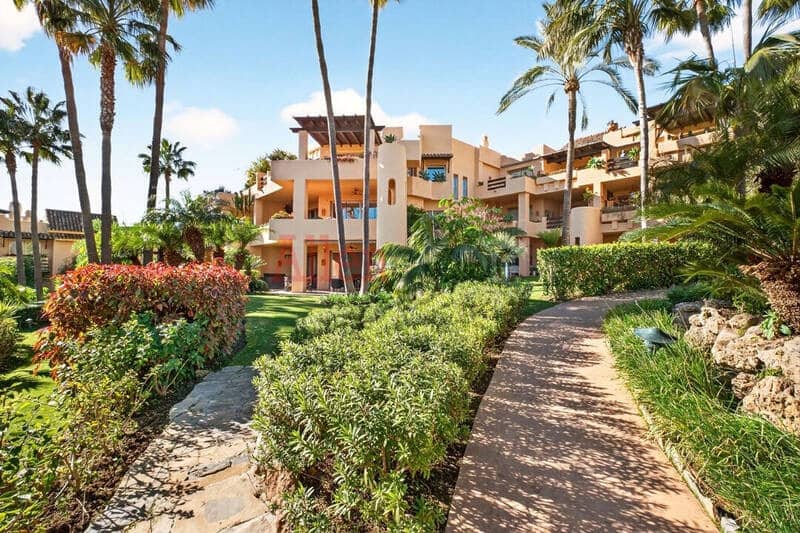 2 soverom Leilighet til salgs i Marbella med svømmebasseng - € 1 080 000 (Ref: 9557464)