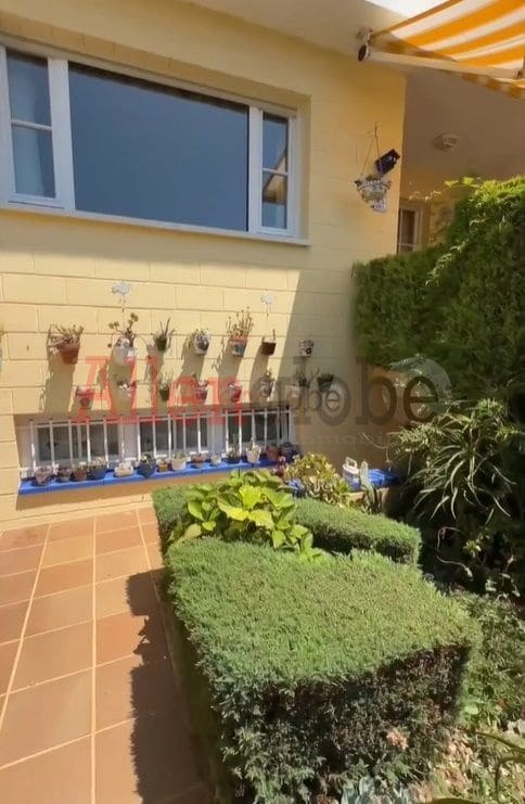 4 bedroom Townhouse for sale in Llanera - € 390,000 (Ref: 9590506)