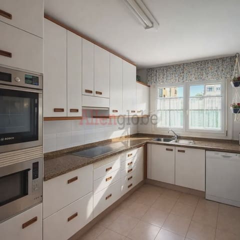 4 soveværelse Byhus til salg i Llanera - € 390.000 (Ref: 9590506)