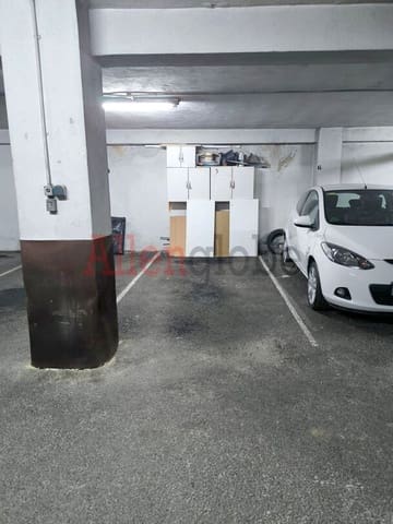 Garage till salu i Centro Urbano, Oviedo - 6 900 € (Ref: 9600010)