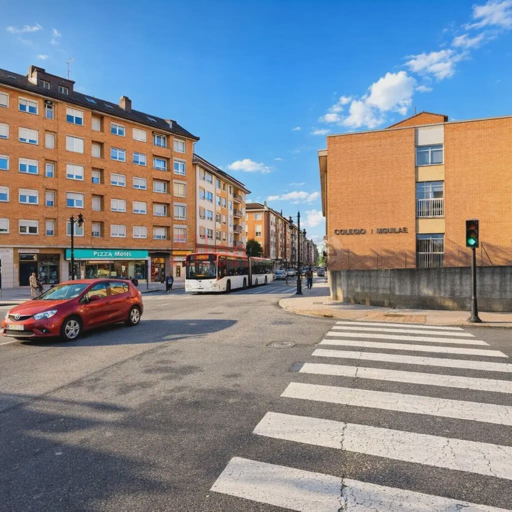 Garage for sale in Oviedo - € 6,900 (Ref: 9600010)