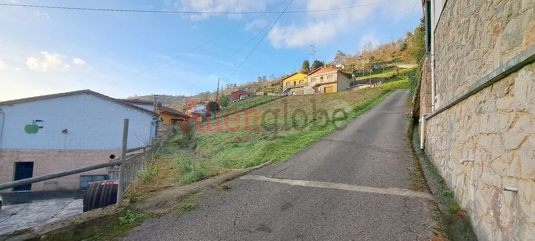 Terreno Non Edificato in vendita in San Martin del Rey Aurelio - 42.000 € (Rif: 9607020)
