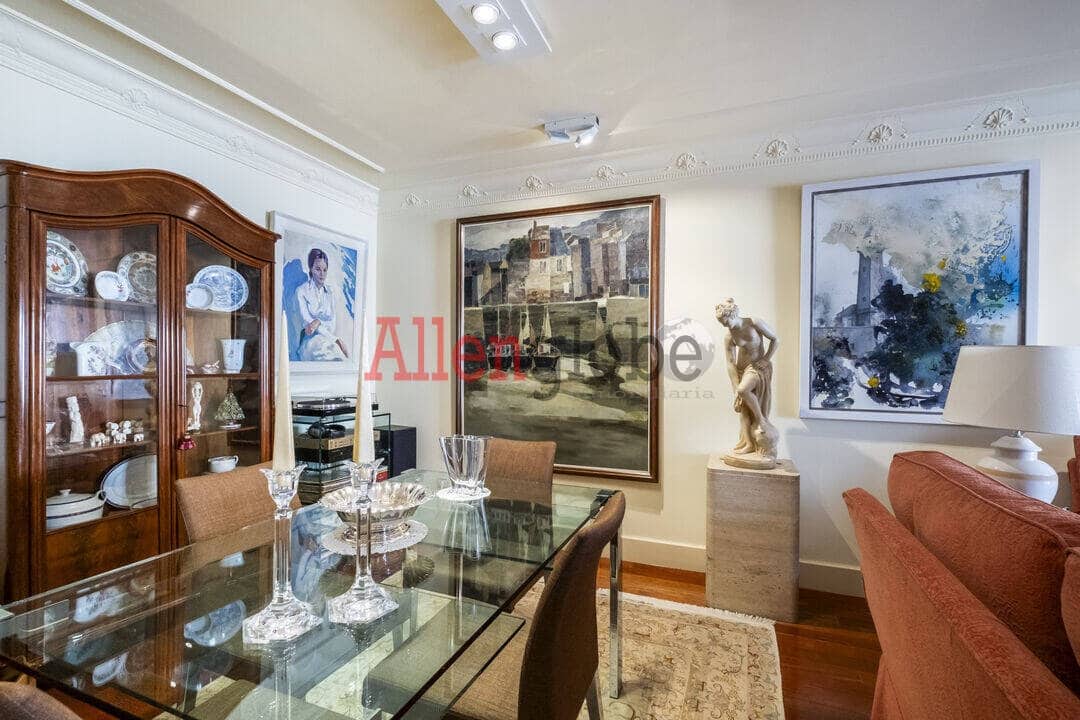 3 quarto Apartamento para venda em Oviedo - 555 000 € (Ref: 9629432)