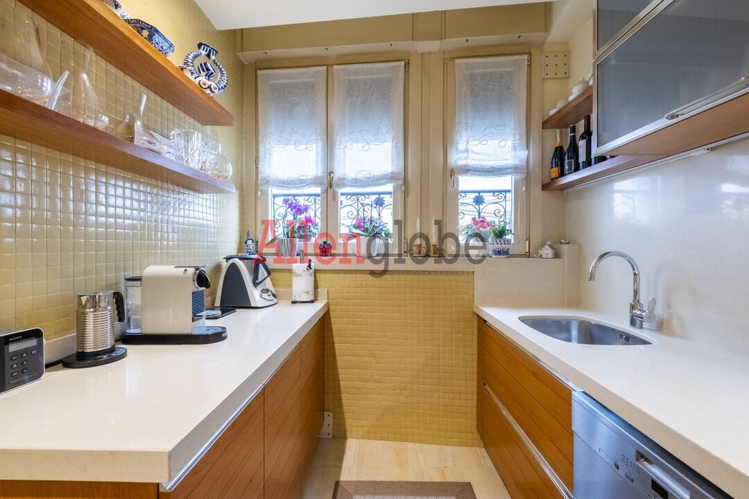 3 quarto Apartamento para venda em Oviedo - 555 000 € (Ref: 9629432)