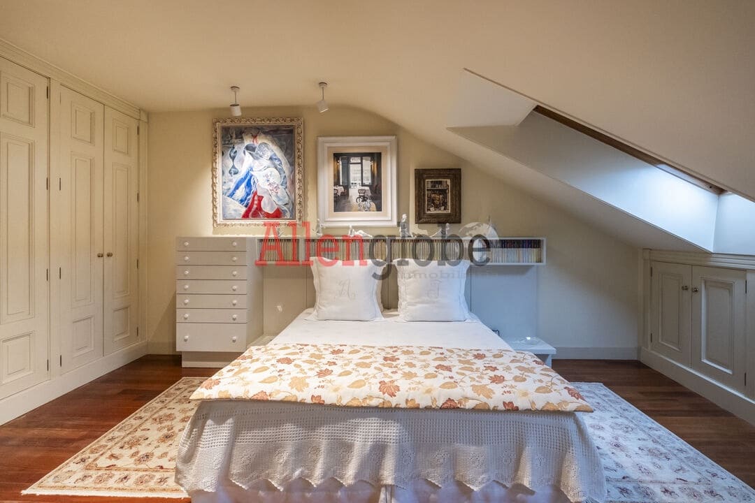 3 quarto Apartamento para venda em Oviedo - 555 000 € (Ref: 9629432)