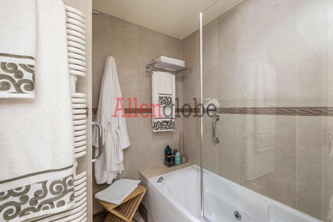 3 quarto Apartamento para venda em Oviedo - 555 000 € (Ref: 9629432)