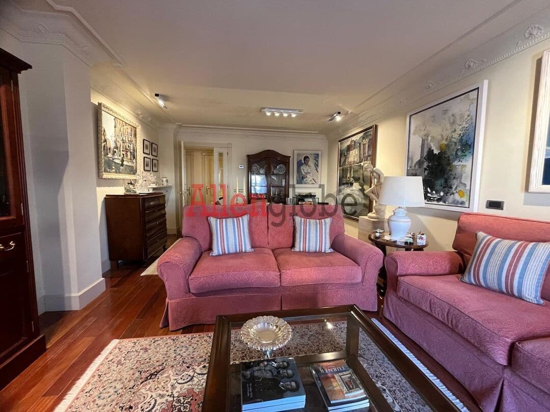 3 quarto Apartamento para venda em Oviedo - 555 000 € (Ref: 9629432)