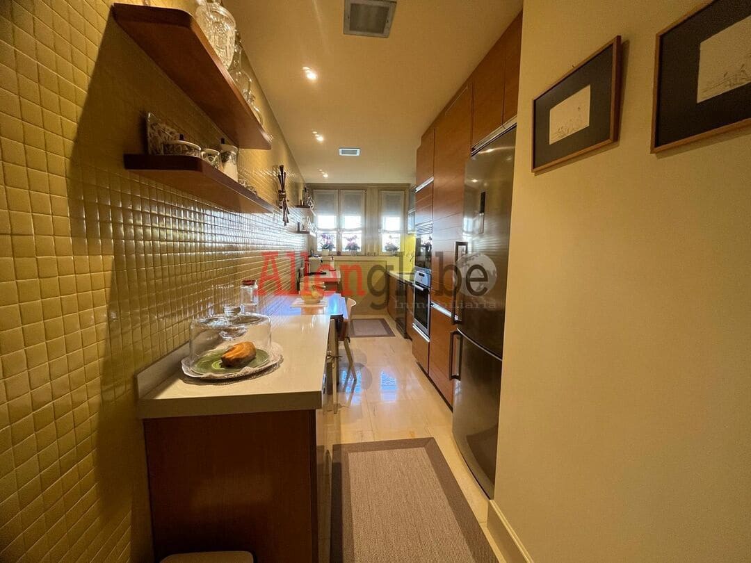 3 quarto Apartamento para venda em Oviedo - 555 000 € (Ref: 9629432)