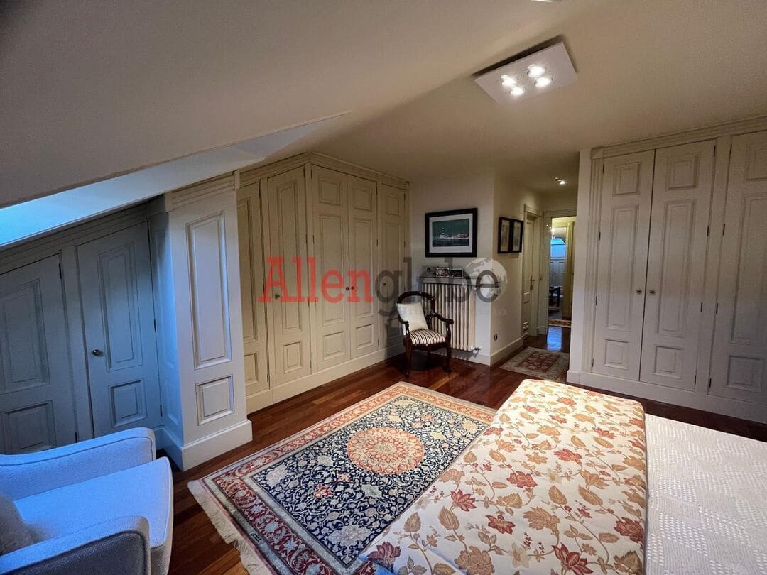 3 quarto Apartamento para venda em Oviedo - 555 000 € (Ref: 9629432)