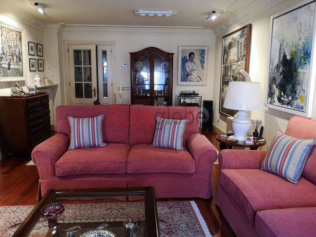 3 bedroom Apartment for sale in Oviedo - € 555,000 (Ref: 9629432)