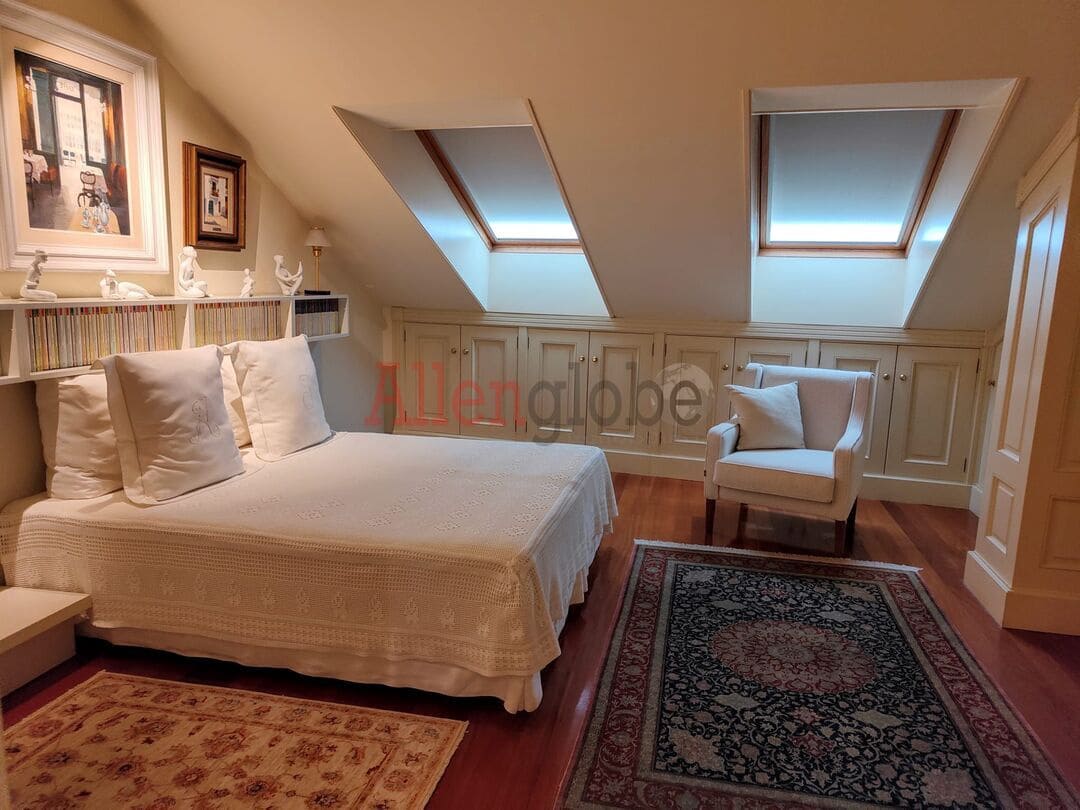 3 bedroom Apartment for sale in Oviedo - € 555,000 (Ref: 9629432)