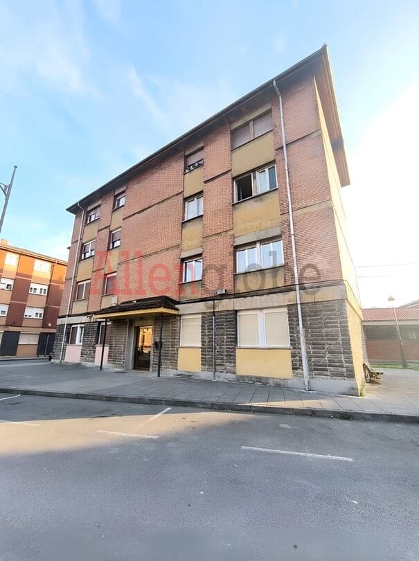 3 soverom Leilighet til salgs i Langreo - € 60 000 (Ref: 9643625)