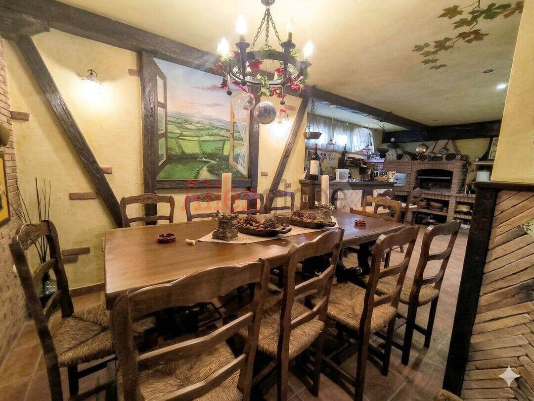 6 bedroom Villa for sale in Castrillon - € 1,250,000 (Ref: 9682247)