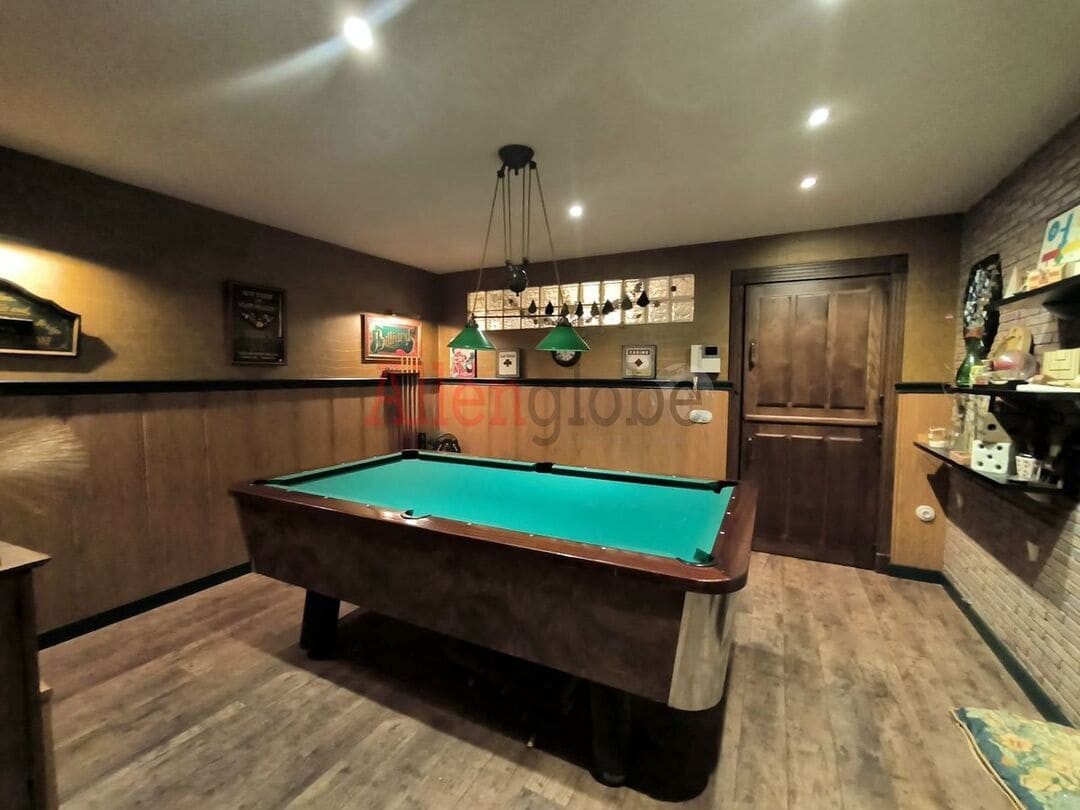 6 bedroom Villa for sale in Castrillon - € 1,250,000 (Ref: 9682247)