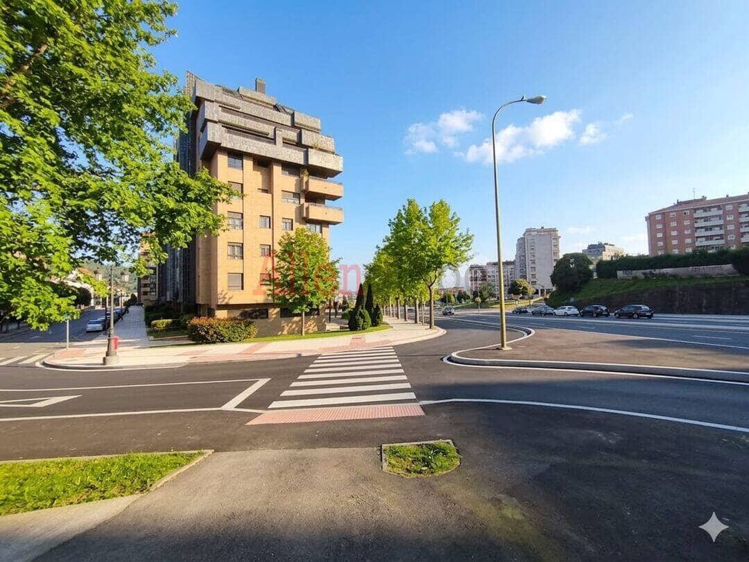 2 slaapkamer Flat te koop in Oviedo - € 365.000 (Ref: 9703278)