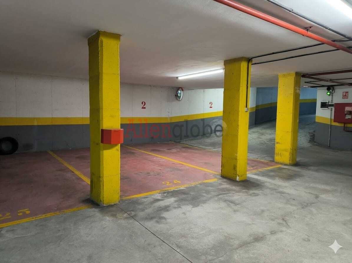 2 slaapkamer Flat te koop in Oviedo - € 365.000 (Ref: 9703278)