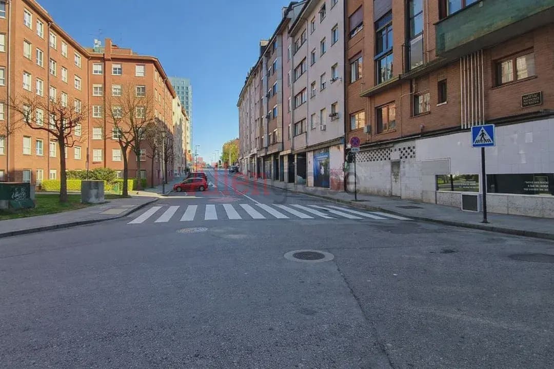 3 bedroom Flat for sale in Oviedo - € 169,000 (Ref: 9714115)