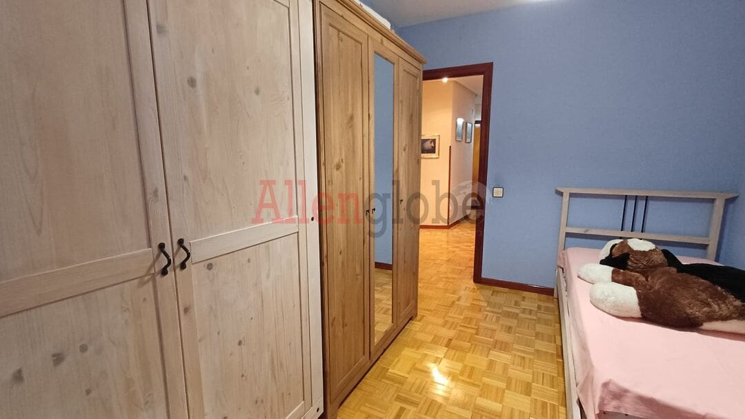 3 bedroom Flat for sale in Oviedo - € 169,000 (Ref: 9714115)
