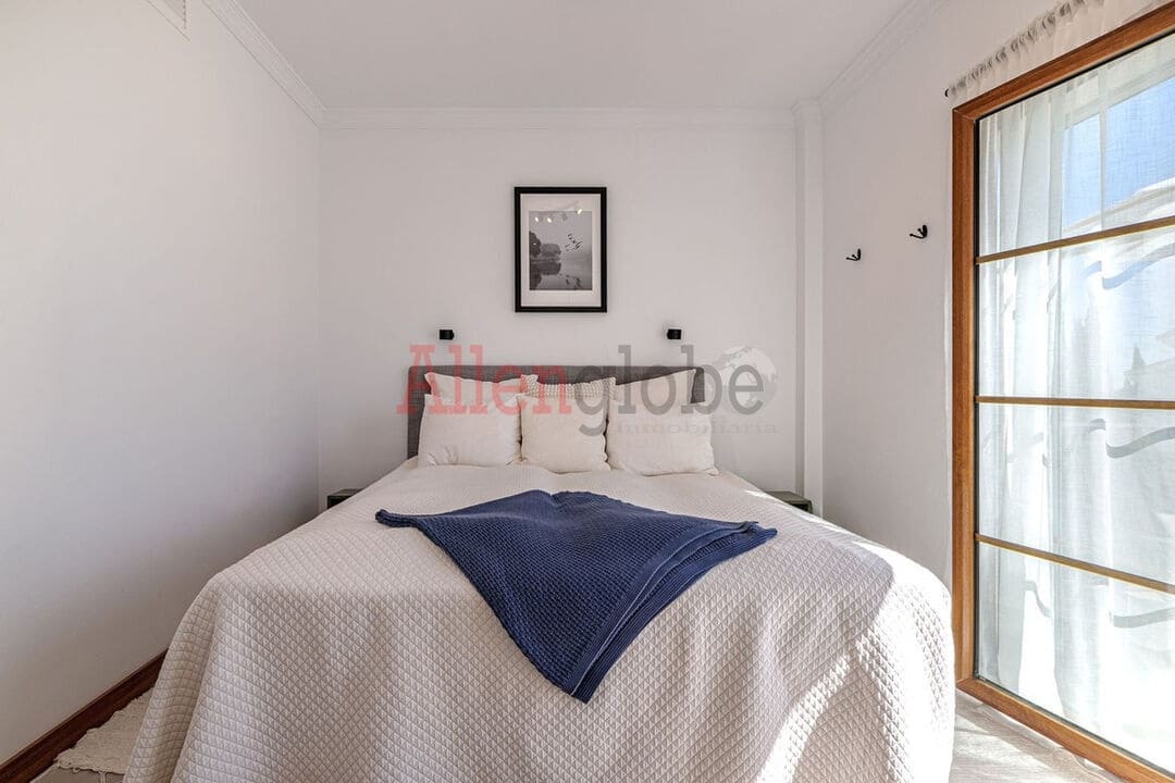 4 quarto Moradia para venda em Estepona com piscina - 1 690 000 € (Ref: 9800966)