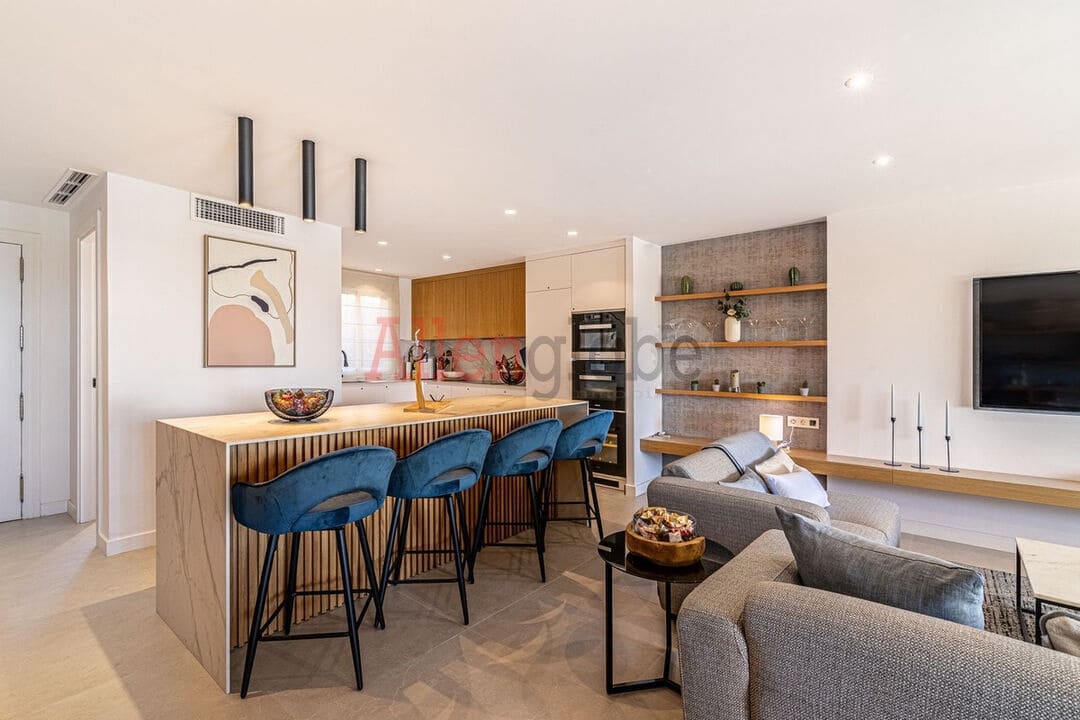 3 quarto Moradia Geminada para venda em Buenas Noches com piscina - 599 000 € (Ref: 9800967)