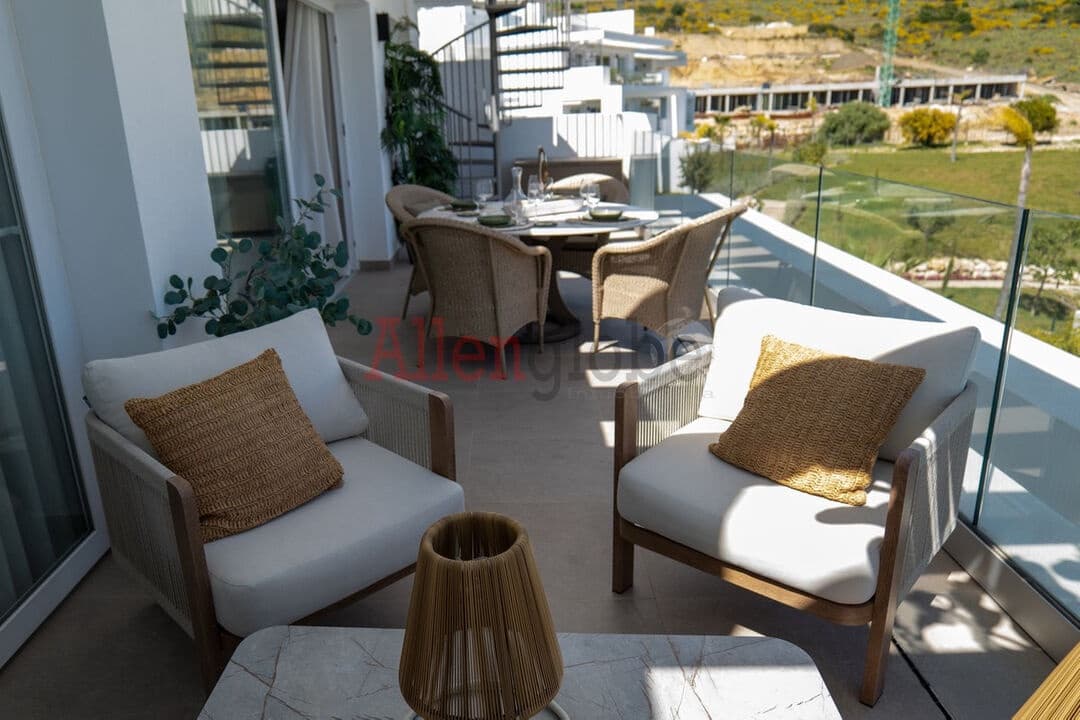 2 makuuhuone Kattohuoneisto myytävänä paikassa Estepona mukana uima-altaan - 620 000 € (Ref: 9800968)