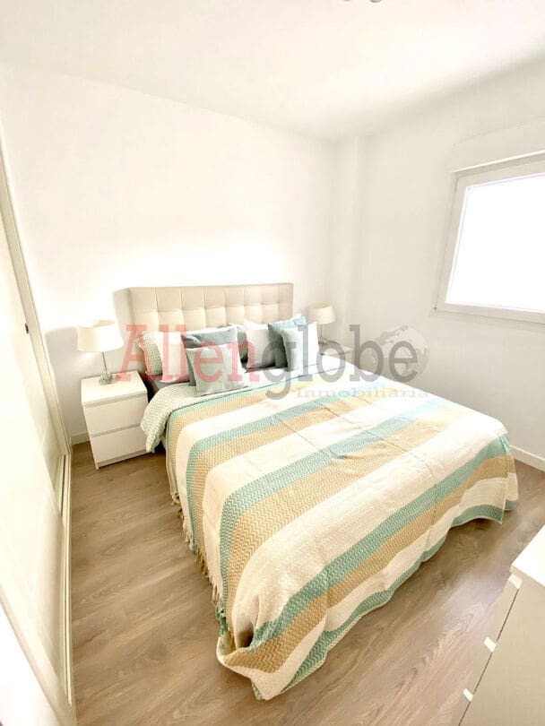 Ático de 3 habitaciones en Marbella en venta - 529.000 € (Ref: 9800969)