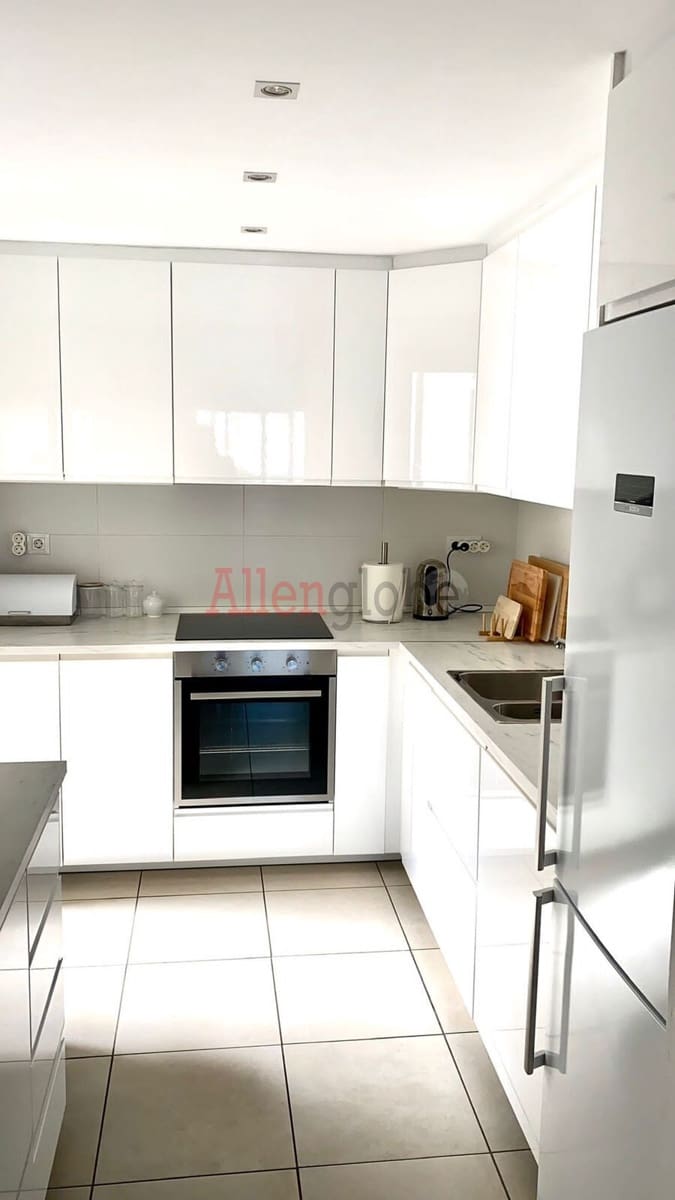 Ático de 3 habitaciones en Marbella en venta - 529.000 € (Ref: 9800969)