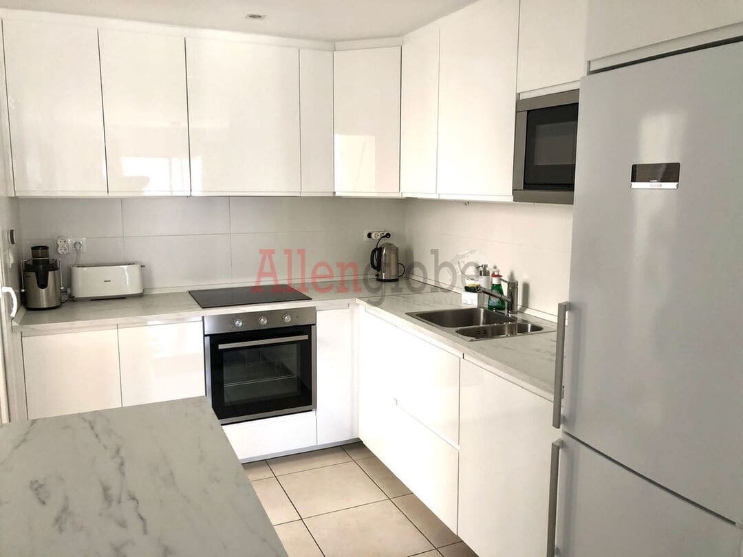 Ático de 3 habitaciones en Marbella en venta - 529.000 € (Ref: 9800969)