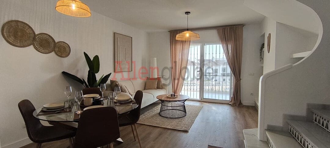 2 camera da letto Villetta Bifamiliare in vendita in Fuengirola con piscina - 375.000 € (Rif: 9801359)