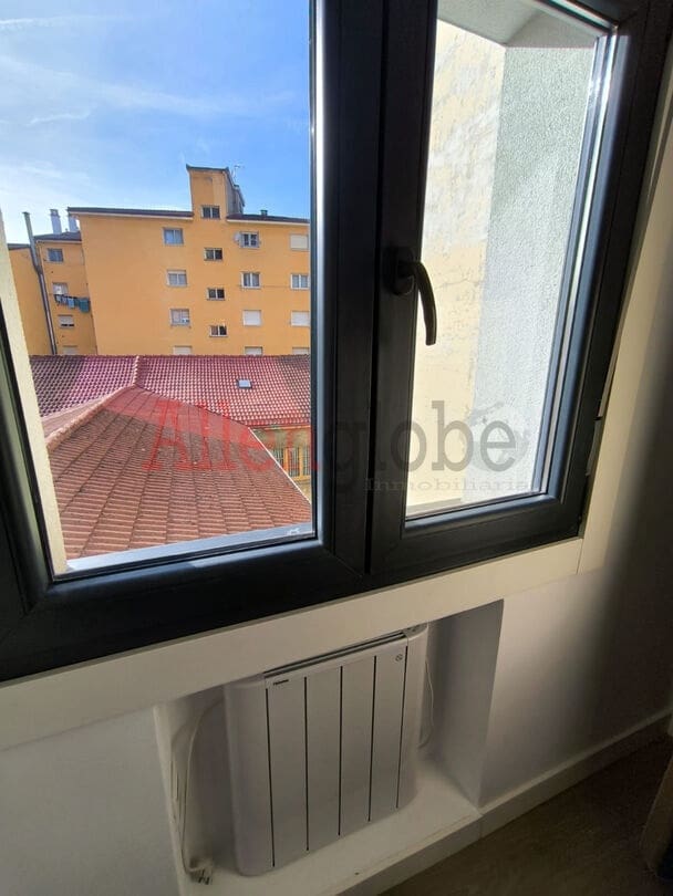 3 bedroom Flat for sale in Mieres - € 128,000 (Ref: 9802971)