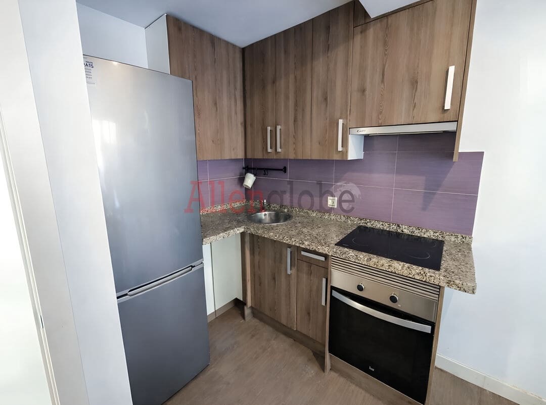 3 bedroom Flat for sale in Mieres - € 128,000 (Ref: 9802971)