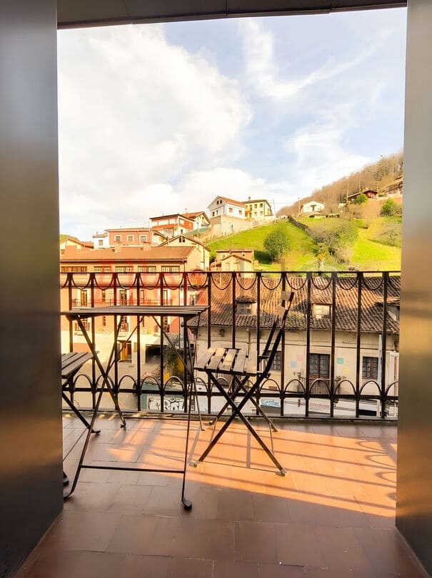 3 bedroom Flat for sale in Mieres - € 128,000 (Ref: 9802971)