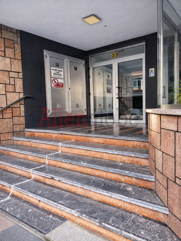 3 bedroom Flat for sale in Mieres - € 128,000 (Ref: 9802971)