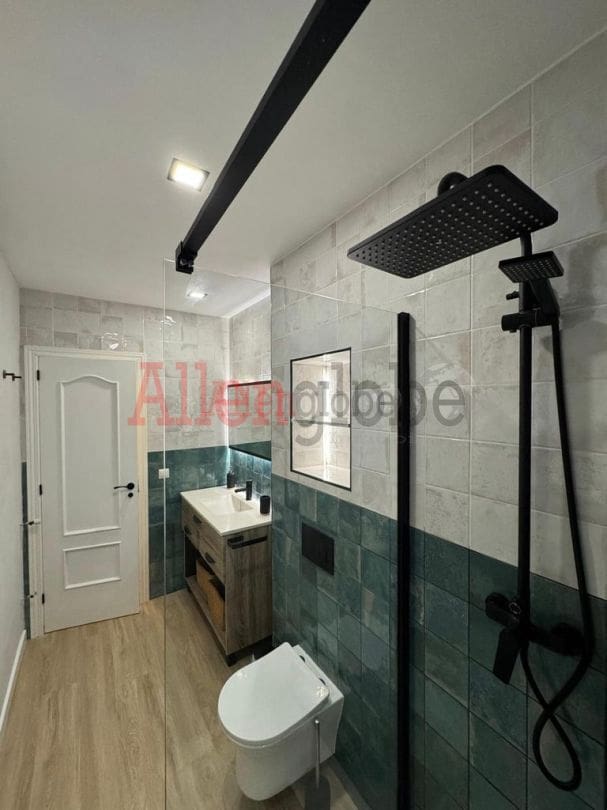 2 quarto Apartamento para arrendar em Oviedo - 740 € (Ref: 9807201)
