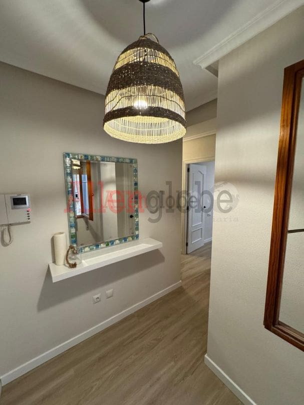 2 quarto Apartamento para arrendar em Oviedo - 740 € (Ref: 9807201)