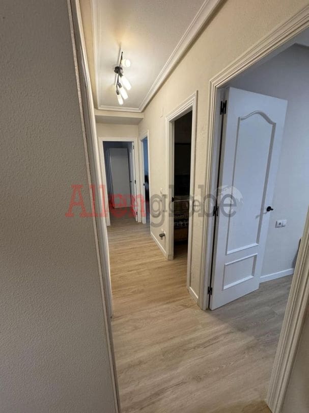 2 quarto Apartamento para arrendar em Oviedo - 740 € (Ref: 9807201)