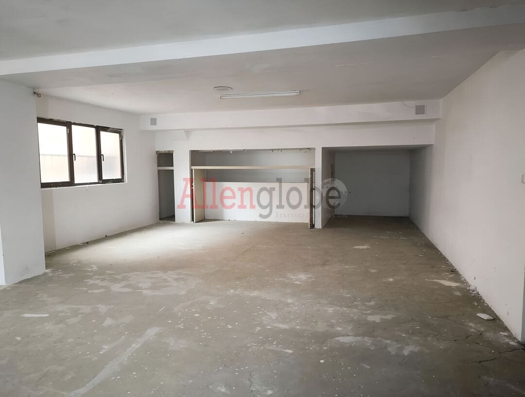 Gewerbe zu verkaufen in Oviedo - 345.000 € (Ref: 9821839)