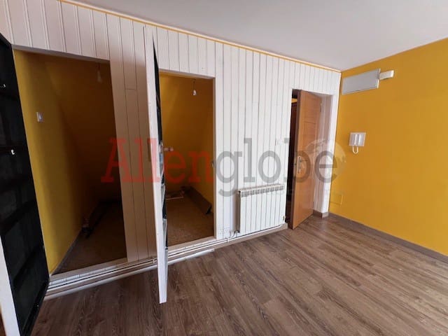 1 bedroom Apartment for sale in Oviedo - € 115,000 (Ref: 9909853)